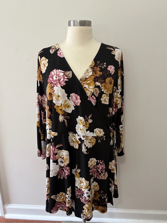 torrid Tops - Torrid Black Floral Wrap Peplum Top 3/4 Sleeve 3X Floral Cottagecore